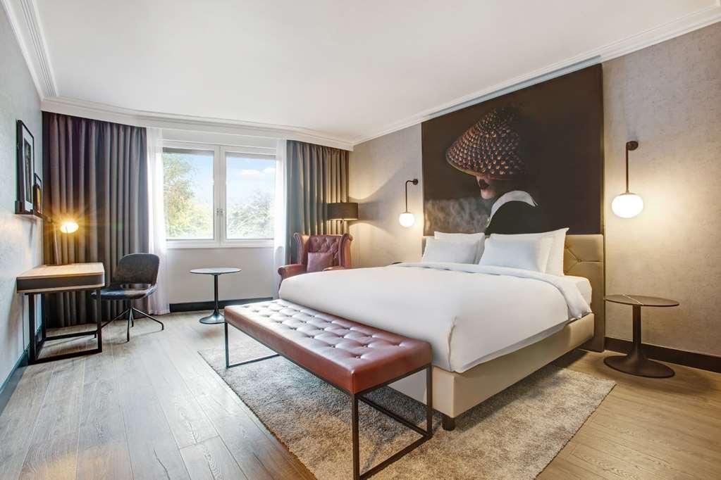 Hotel Radisson Red Heathrow 4*